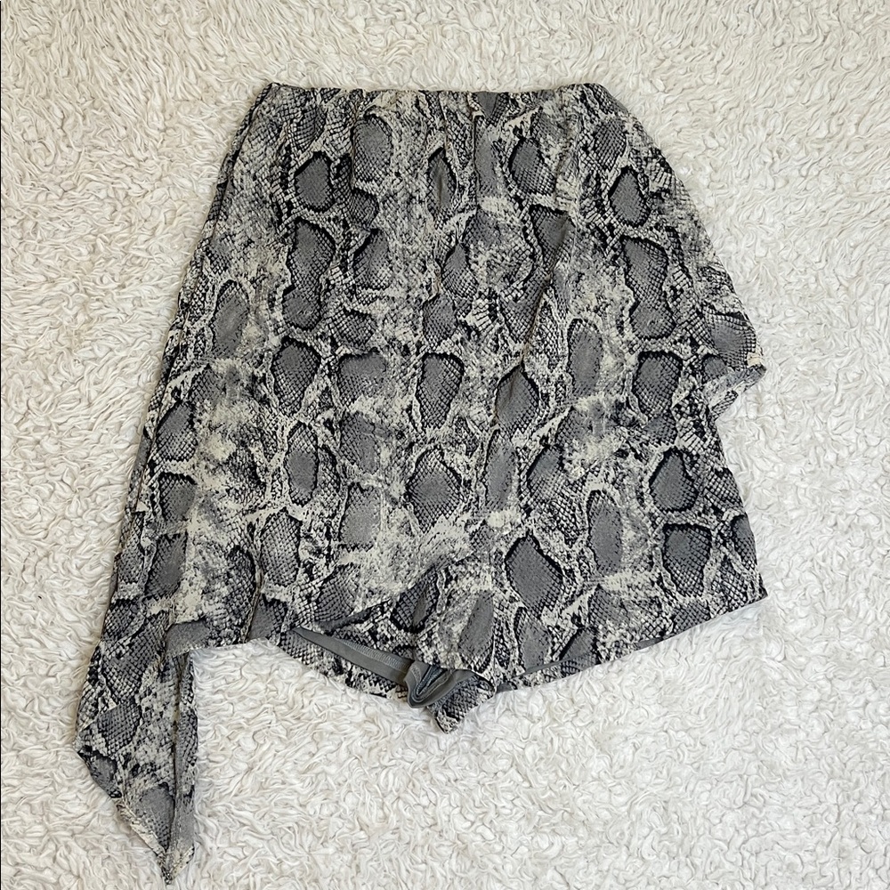 Superdown Skort Snake Print Size XS Revolve Party Festival